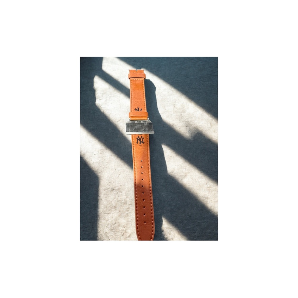 NY Yankees logo Apple Watch Band by Timex